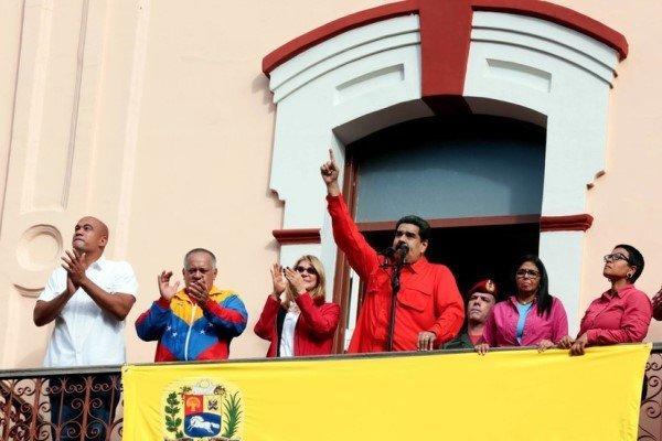 ونزوئلا سفارت و کنسولگریهای خود در آمریکا را می بندد
