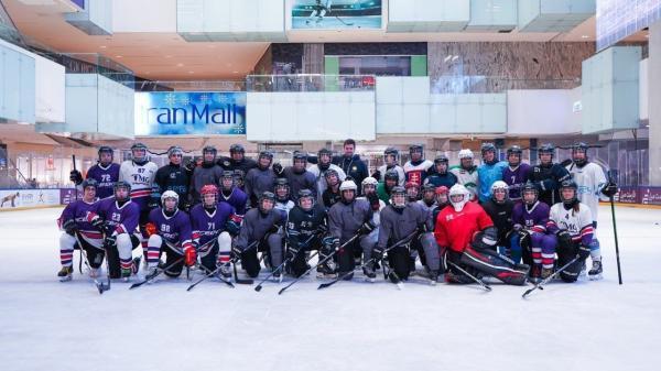 تمرین آینده سازان هاکی روی یخ ایران زیر نظر مربیان روس